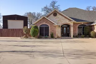 3100 Rim Rock Ct, Granbury, TX 76049 - Photo 4