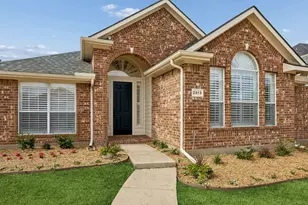 2813 Pecan Meadow Dr, Garland, TX 75040 - Photo 2
