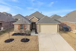408 Stampede Ln, Princeton, TX 75407 - Photo 2