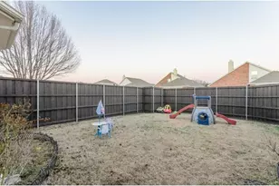 1402 Vineyard Dr, Allen, TX 75002 - Photo 16