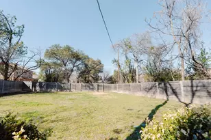 2609 Washington Ave, Waco, TX 76710 - Photo 32