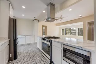 1425 W Shepherd St, Denison, TX 75020 - Photo 8