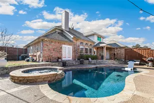 2109 Cliffside Dr, Plano, TX 75023 - Photo 2