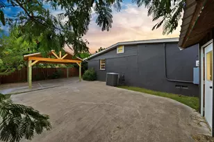 3046 Rotan Ln, Dallas, TX 75229 - Photo 34