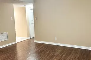 2219 Addington St, Irving, TX 75062 - Photo 8