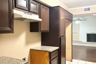 2219 Addington St, Irving, TX 75062 - Photo 12