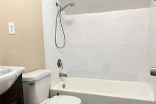 2219 Addington St, Irving, TX 75062 - Photo 22