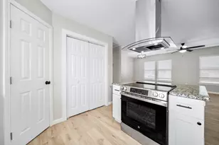 3708 Parrish St, Bellmead, TX 76705 - Photo 6