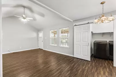 1512 N Anglin Street, Cleburne, TX 76031 - Photo 4