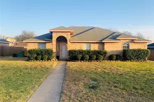 702 Kristi Ln, Cedar Hill, TX 75104 - Photo 1