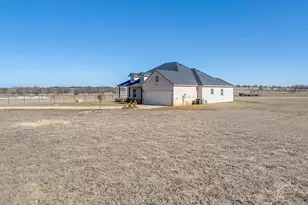 9678 County Rd 505, Alvarado, TX 76009 - Photo 4