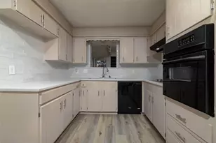 7325 Normandy Rd, Fort Worth, TX 76112 - Photo 18