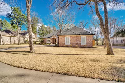 1309 Oak Creek Drive, Ennis, TX 75119 - Photo 4