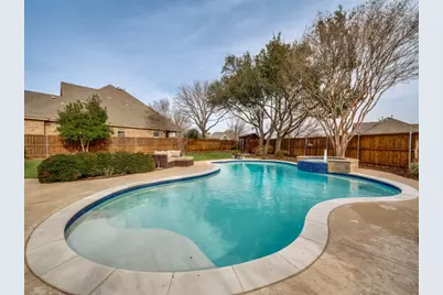 8600 Forsythia Drive, McKinney, TX 75072 - Photo 2