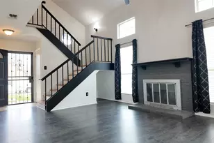 518 Nightshade Dr, Arlington, TX 76018 - Photo 4