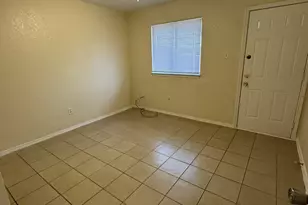 4500 Spinnaker Ct, Fort Worth, TX 76135 - Photo 8