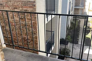 9520 Royal Ln, Dallas, TX 75243 - Photo 4