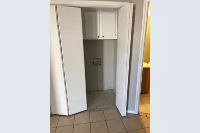 9520 Royal Lane, Dallas, TX 75243 - Photo 10