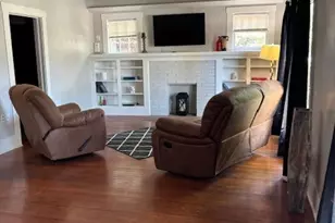 725 Peach St, Abilene, TX 79602 - Photo 2
