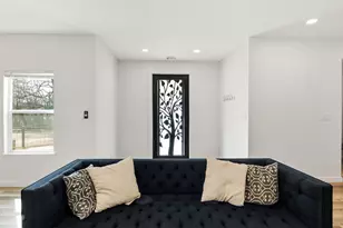 521 York St, Athens, TX 75751 - Photo 8