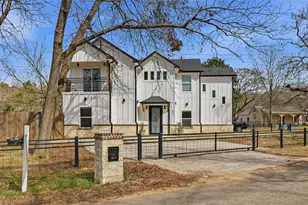 521 York St, Athens, TX 75751 - Photo 1