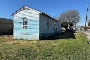 1821 N Winnetka Ave, Dallas, TX 75208 - Photo 4