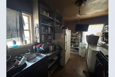 1821 N Winnetka Avenue, Dallas, TX 75208 - Photo 10