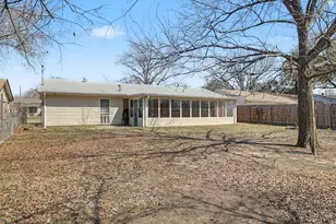 313 NW Jayellen Ave, Burleson, TX 76028 - Photo 26