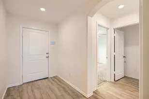 1001 Alton Dr, Aubrey, TX 76227 - Photo 4