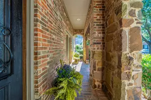 1364 Aubrey Ln, Frisco, TX 75033 - Photo 2