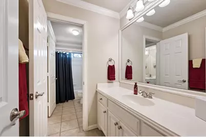 7921 Shady Oaks Drive, North Richland Hills, TX 76182 - Photo 28