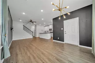 2817 Bellflower Dr, Mesquite, TX 75150 - Photo 2