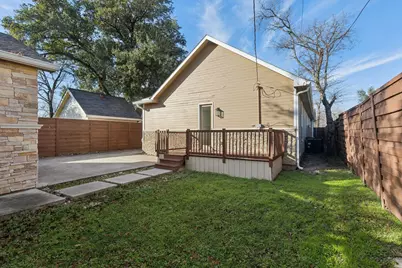 1018 S Waverly Drive, Dallas, TX 75208 - Photo 24