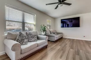 2736 Larchmont Dr, Mesquite, TX 75150 - Photo 2