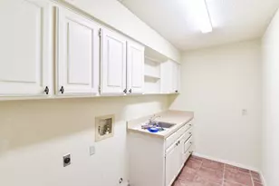 3604 Lake Champlain Dr, Arlington, TX 76016 - Photo 36