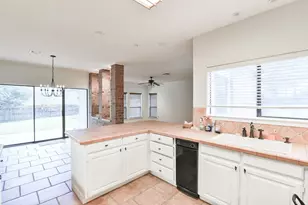 3604 Lake Champlain Dr, Arlington, TX 76016 - Photo 22