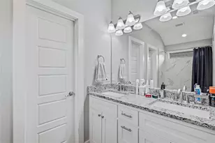 2209 N Hickory St, Sherman, TX 75092 - Photo 12