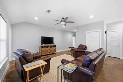 2209 N Hickory Street, Sherman, TX 75092 - Photo 6