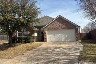 8361 Edgepoint Tr, Hurst, TX 76053 - Photo 1