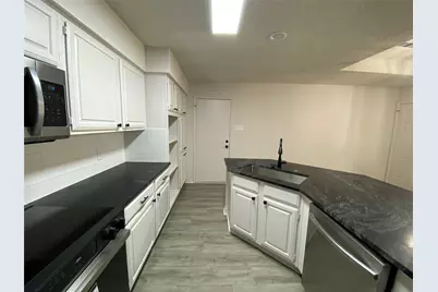 1607 Crescent Lane, Duncanville, TX 75137 - Photo 8