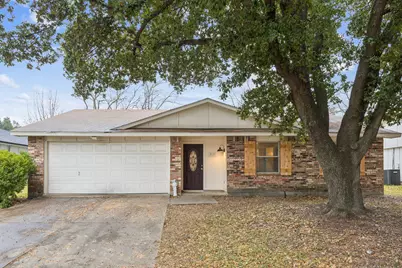 317 E Grenoble Drive, Grand Prairie, TX 75052 - Photo 1