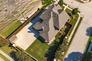 501 Windward Dr, Murphy, TX 75094 - Photo 2