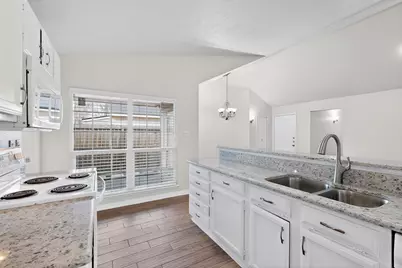 4629 Chapman Street, The Colony, TX 75056 - Photo 10