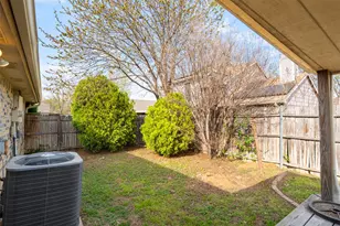 6700 Oriole Ct, Haltom City, TX 76137 - Photo 20