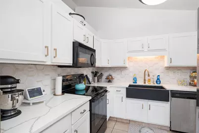 6700 Oriole Court, Haltom City, TX 76137 - Photo 10