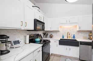 6700 Oriole Ct, Haltom City, TX 76137 - Photo 10