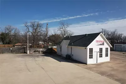 2941 Hemphill Street, Fort Worth, TX 76110 - Photo 4