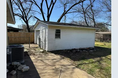 723 Leyenda Drive, Mesquite, TX 75149 - Photo 2