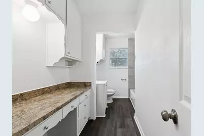 7009 Corona Drive, Haltom City, TX 76180 - Photo 14