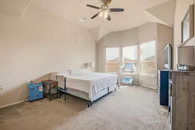 409 Crown Oaks Drive, Fort Worth, TX 76131 - Photo 10